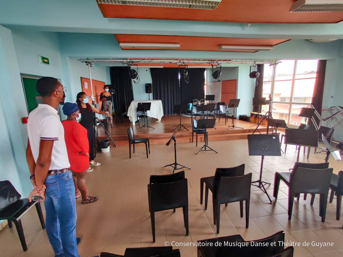 Ecole-de-Musique-Oyapockoise-immersion-au-CMDTG-05.jpg