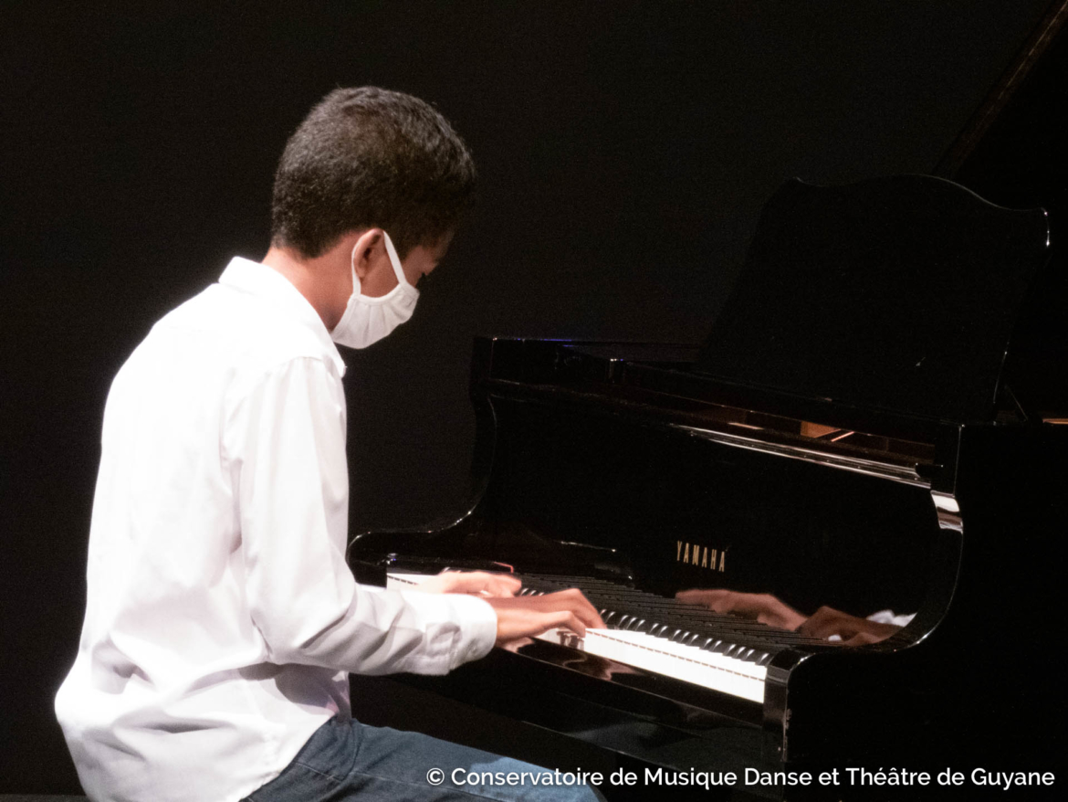 concert-piano-des-ameriques-7eme-edition-29.jpg